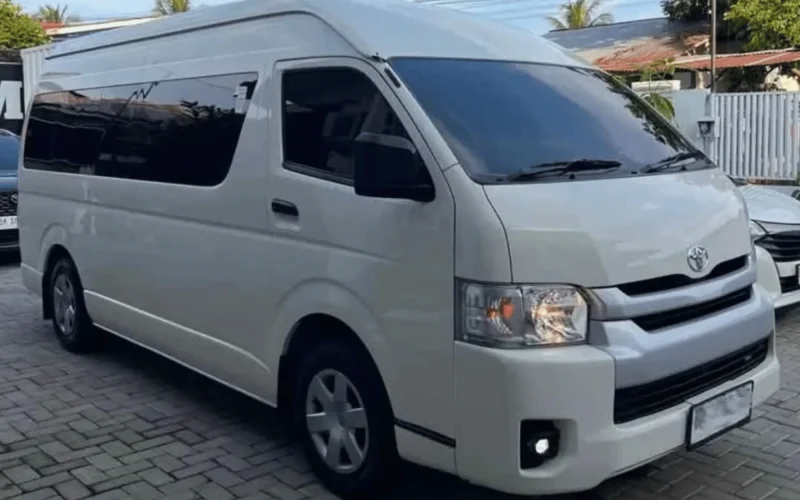 Toyota Hiace Premio